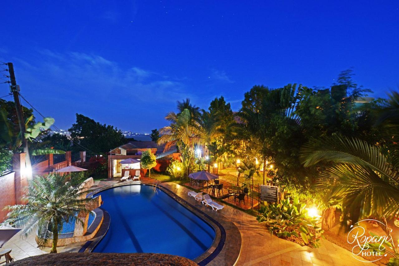 Ropani Hotel Kitende Exterior foto